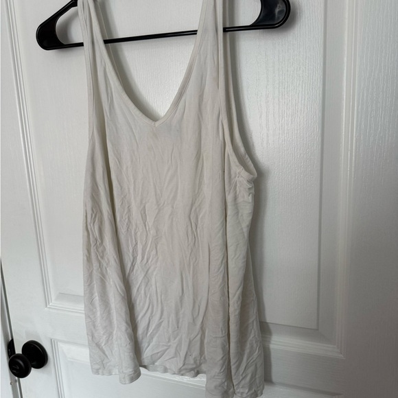 Old Navy White Tank Top - Picture 1 of 6